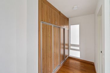 Duta Villa, Presint 14