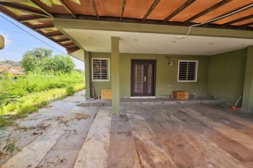 Jalan Bukit Belimbing 