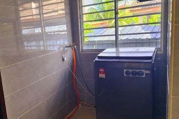 Jalan Bukit Belimbing 