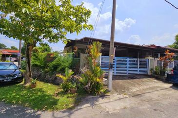 Jalan Bukit Belimbing 