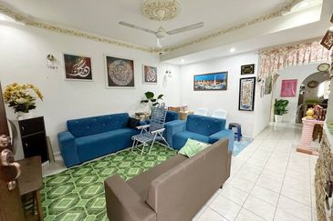 2 STOREY TERRACE TAMAN DESA SALAK PERMAI SEPANG
