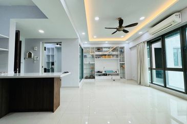 Lake Point Residence