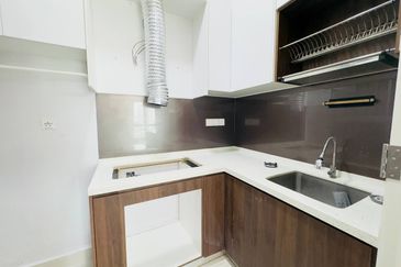 Lake Point Residence