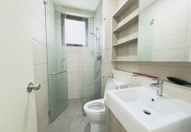 Lake Point Residence