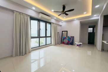 Lake Point Residence