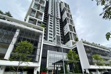 Lake Point Residence