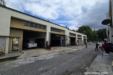 1 STOREY FACTORY WAREHOUSE PRESINT 14 PUTRAJAYA