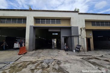 1 STOREY FACTORY WAREHOUSE PRESINT 14 PUTRAJAYA