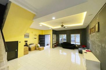 Taman Seroja, Bandar Baru Salak Tinggi