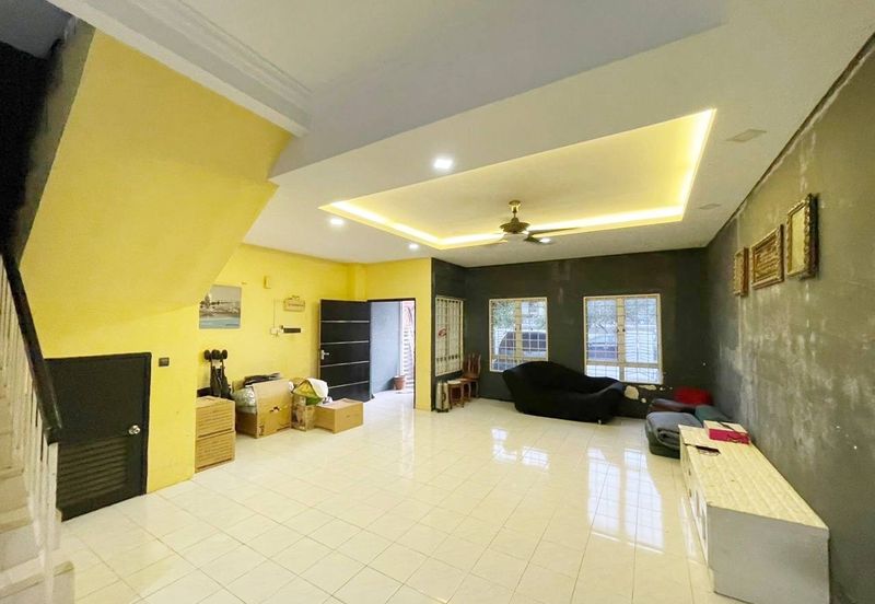 Taman Seroja, Bandar Baru Salak Tinggi