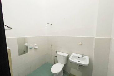 Taman Seroja, Bandar Baru Salak Tinggi