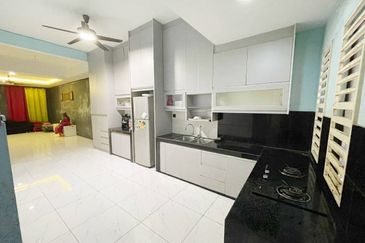 Taman Seroja, Bandar Baru Salak Tinggi