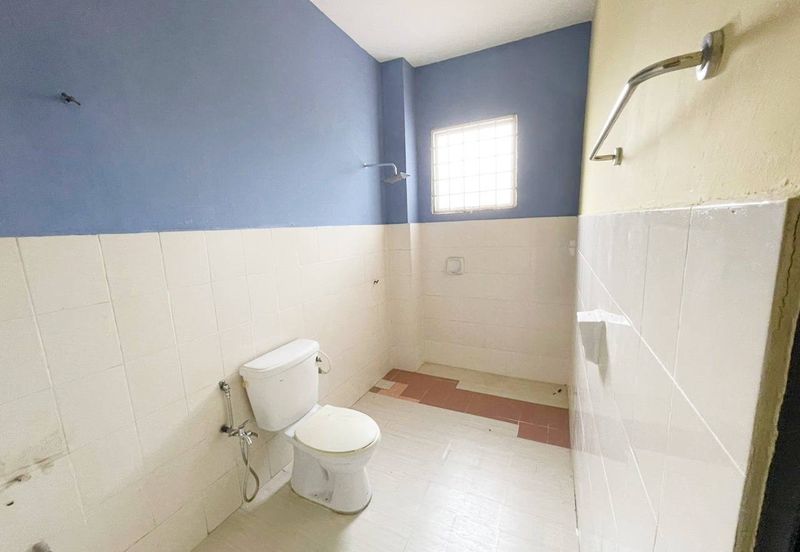 Taman Seroja, Bandar Baru Salak Tinggi