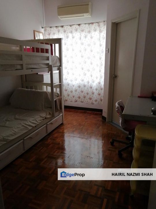 2 STOREY TAMAN BUKIT EMAS SERI KEMBANGAN , Selangor, Seri Kembangan