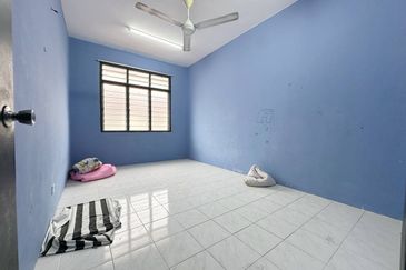 Taman Seroja, Bandar Baru Salak Tinggi