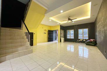 Taman Seroja, Bandar Baru Salak Tinggi