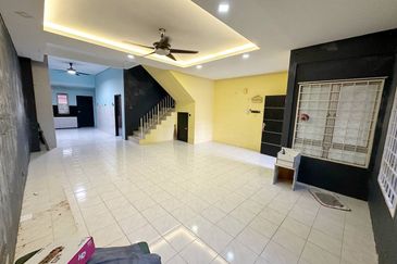 Taman Seroja, Bandar Baru Salak Tinggi