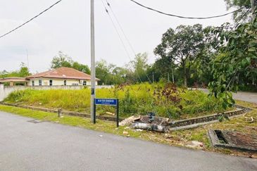 TANAH LOT BANGLO JALAN TASIK SENANGIN SEKSYEN 8