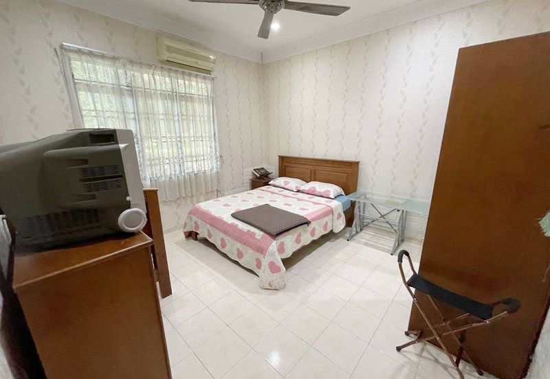 BUNGALOW TAMAN MELATI SUNGAI KANTAN KAJANG