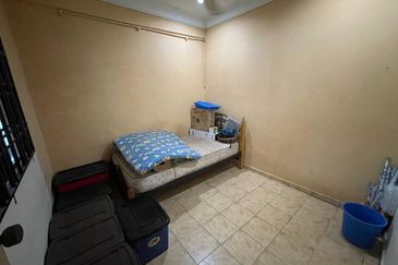 BUNGALOW TAMAN MELATI SUNGAI KANTAN KAJANG