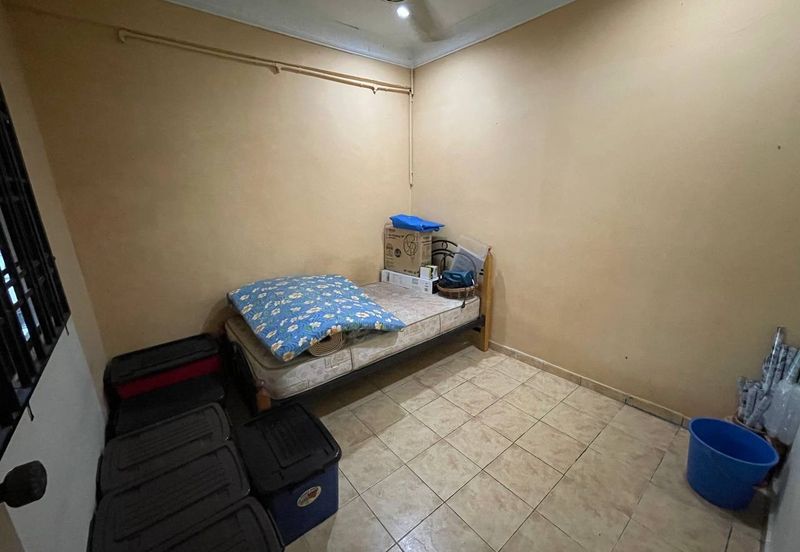 BUNGALOW TAMAN MELATI SUNGAI KANTAN KAJANG