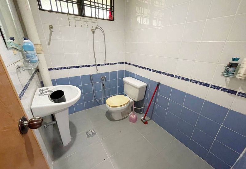 BUNGALOW TAMAN MELATI SUNGAI KANTAN KAJANG