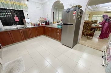 BUNGALOW TAMAN MELATI SUNGAI KANTAN KAJANG