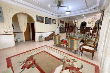 BUNGALOW TAMAN MELATI SUNGAI KANTAN KAJANG