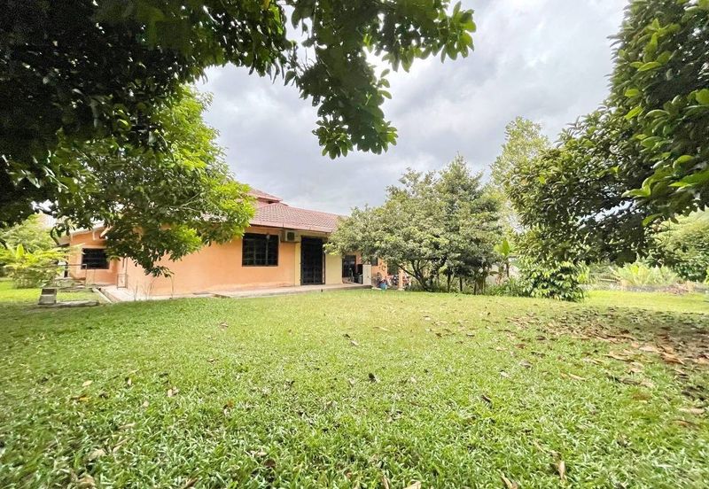 BUNGALOW TAMAN MELATI SUNGAI KANTAN KAJANG