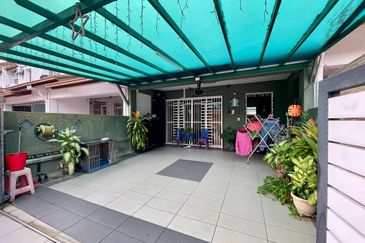 2 STOREY TAMAN BAYU SEKAMAT KAJANG