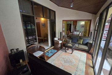 1.5 STOREY BUNGALOW SEKSYEN 1 BANDAR BARU BANGI