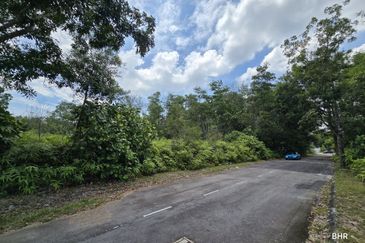 BUNGALOW LOT SEKSYEN 9 BUKIT MAHKOTA