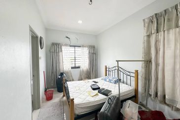 2 STOREY TAMAN DESA BUDIMAN SG LONG 