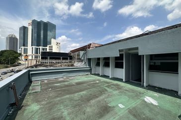 Petaling Jaya 4 Storey Shop Office For Rent  (2Unit)