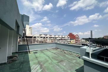 Petaling Jaya 4 Storey Shop Office For Rent  (2Unit)