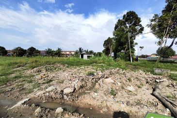Persiaran Raja Muda Musa, Pelabuhan Klang