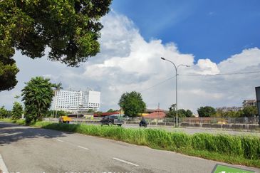 Persiaran Raja Muda Musa, Pelabuhan Klang