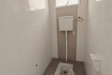 Gravit8 @ Klang South