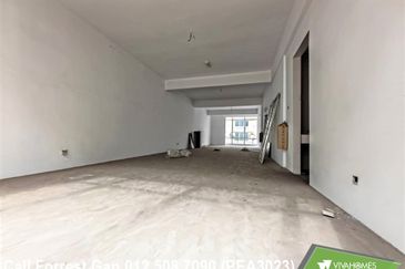 Gravit8 @ Klang South