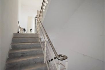 Gravit8 @ Klang South