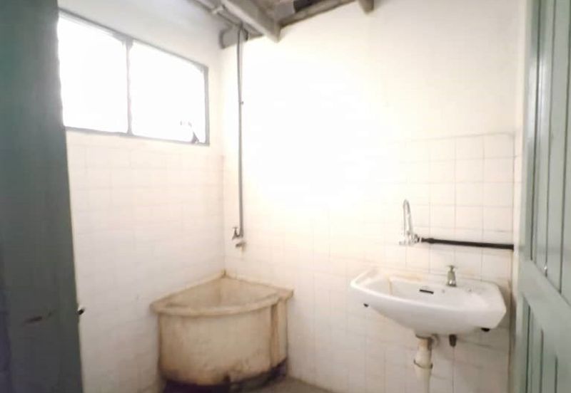 Persiaran Raja Muda Musa, Pelabuhan Klang