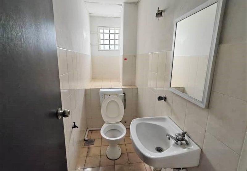 Persiaran Raja Muda Musa, Pelabuhan Klang