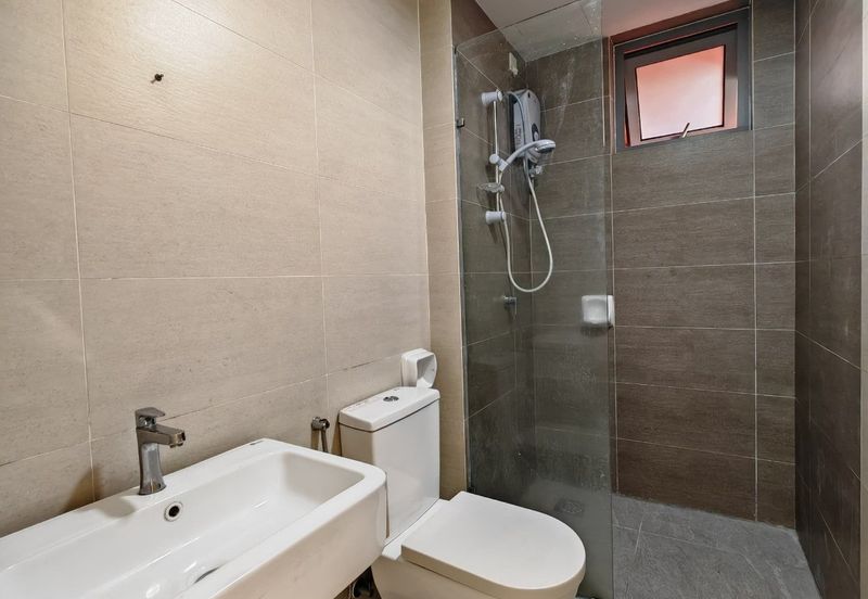 Adria Residence @ Gravit8