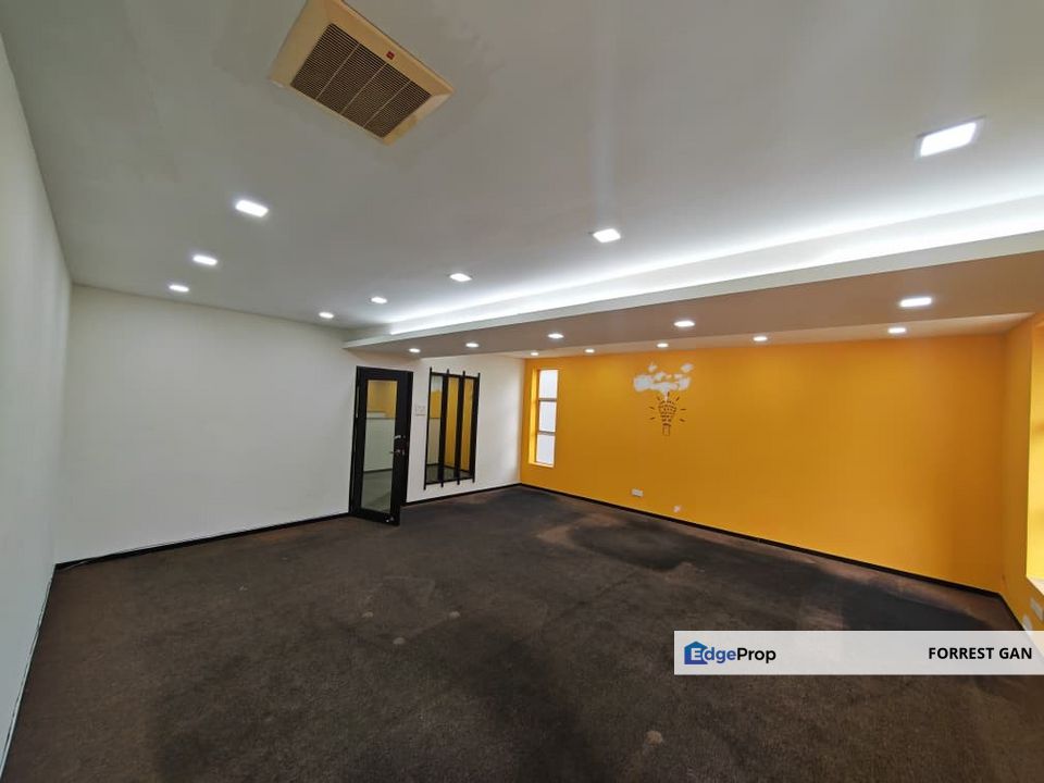Bandar Puteri, Klang Lorong Sanggul 1F, Klang Renovated 2nd Floor Office for Rent, Selangor, Klang
