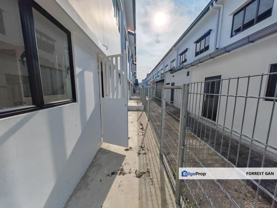 Setia Utama End Lot Double Storey Terrace Setia Alam For Rent, Selangor, Shah Alam