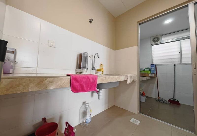 Asteria Apartment @ Bandar ParkLand