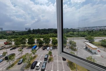 Asteria Apartment @ Bandar ParkLand