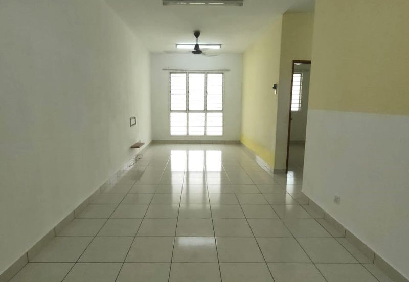 Azaria Apartment @ Bandar Paklands