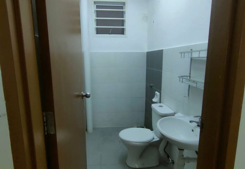 Azaria Apartment @ Bandar Paklands