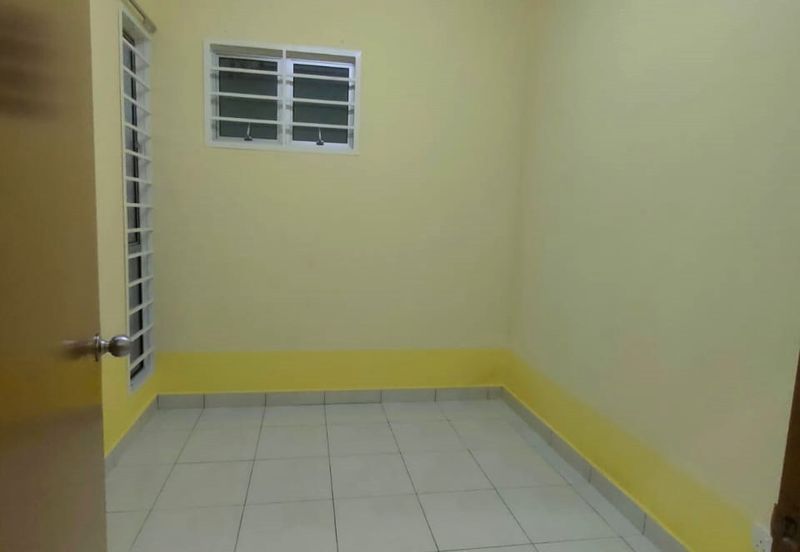 Azaria Apartment @ Bandar Paklands